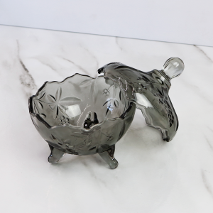 BOMBONIERE DE VIDRO DE 450ML COM TAMPA EM RELEVO- VDA07028-FUMÊ