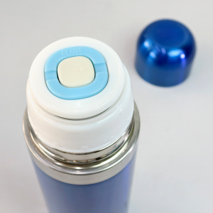 GARRAFA ISOTÉRMICA COM TAMPA E ACIONAMENTO CLICK 400ML - GDR0083-AZ