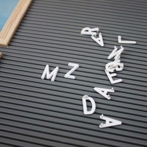 QUADRO PORTA FOTO DE MADEIRA COM LETREIRO 10X15CM -RMI7260-MR