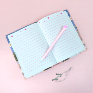 DIÁRIO DA MENINA NO BALANÇO COM CADEADO E CANETA  56 FOLHAS - SXFS14067-C