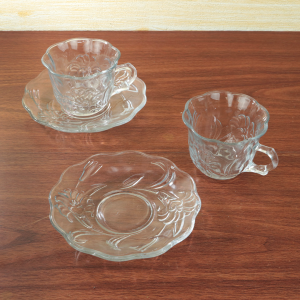 JOGO DE 6 XÍCARAS E 6 PIRES DE VIDRO COM 12 PEÇAS 125ML - BM0386