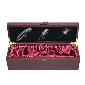 KIT VINHO CAIXA MADEIRA COM 3 ACESSORIOS - 608323