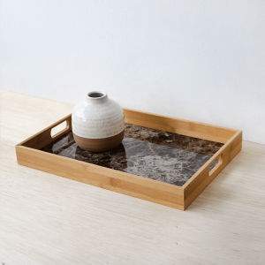 BANDEJA DE BAMBU COM FUNDO EM ESTAMPA MARMORIZADA 27.8X39.3X4.5CM - 96450-MR