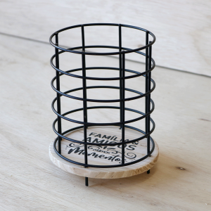 PORTA TALHER DE METAL ARAMADO REDONDO COM BASE EM MADEIRA 17X12CM - FERSC08-PT