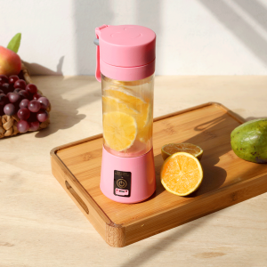 MINI LIQUIDIFICADOR DE PLÁSTICO COM 4 LÂMINAS E CARREGADOR USB 380ML - CA09569-RS