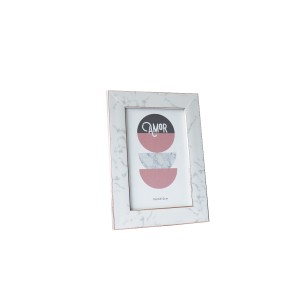 PORTA RETRATO ESTAMPA MARMORIZADA COM PÉ GRAVATA DE MADEIRA 10X15CM- 4125-GR