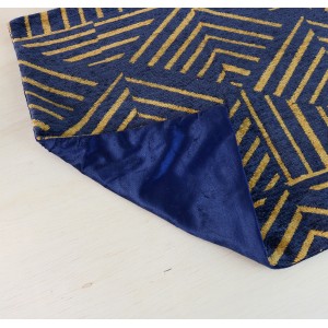 CAPA PARA ALMOFADA 100%POLIESTER COM DETALHES GEOMÉTRICOS  - CAPM77-D