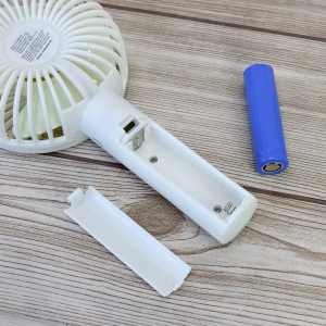 MINI VENTILADOR PORTÁTIL  RECARREGAVEL DE MÃO MESA USB LED - A841-BR